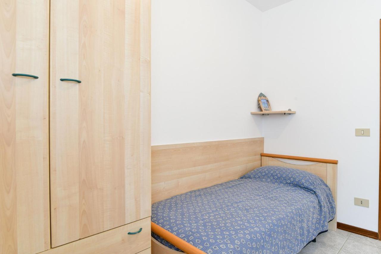 Albatros Apartment Каорле Екстериор снимка
